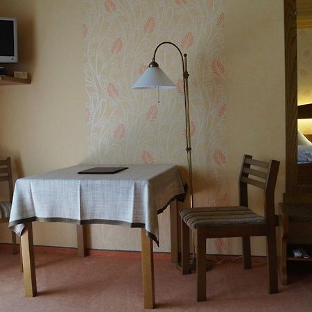 Cafe Best Gaestezimmer Bullau Екстер'єр фото
