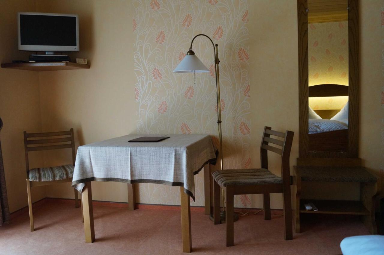 Cafe Best Gaestezimmer Bullau Екстер'єр фото
